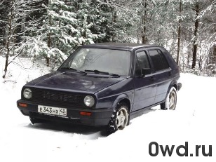 Битый автомобиль Volkswagen Golf